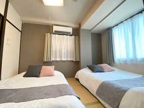 Standard Apartment, 1 Bedroom, Non Smoking | Desk, free WiFi, bed sheets - sincereresidence (Osaka)