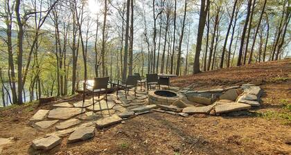 Asheville Mt Home Top-NEW Carbon Water Filter-3 mi to DT-Dogs-Firepit-River View