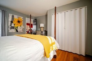 1 bedroom, iron/ironing board, WiFi, bed sheets