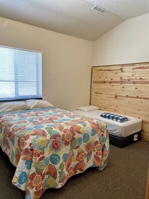 10 soverom, wi-fi (inkludert), sengetøy og rullestolvennlig