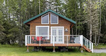 Cozy Waterfront Cabin, Central Kenai - Alaskan Sunset Cabins: 'Kalgin'