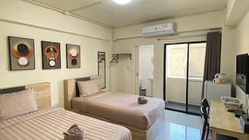 Standard Double or Twin Room, 2 Single Beds, Non Smoking | Desk, blackout curtains, free WiFi
