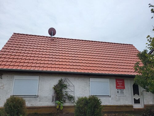 Fitter and guest house in Groß Rossau - entire house