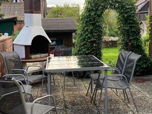 Outdoor dining - Apartment Hohensee ground floor - Ferienwohnung Hohensee (Clausthal-Zellerfeld)