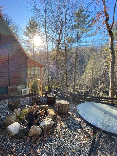 “Up The Creek” Cabin