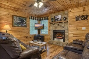 Téléviseur connecté, foyer, lecteur de DVD