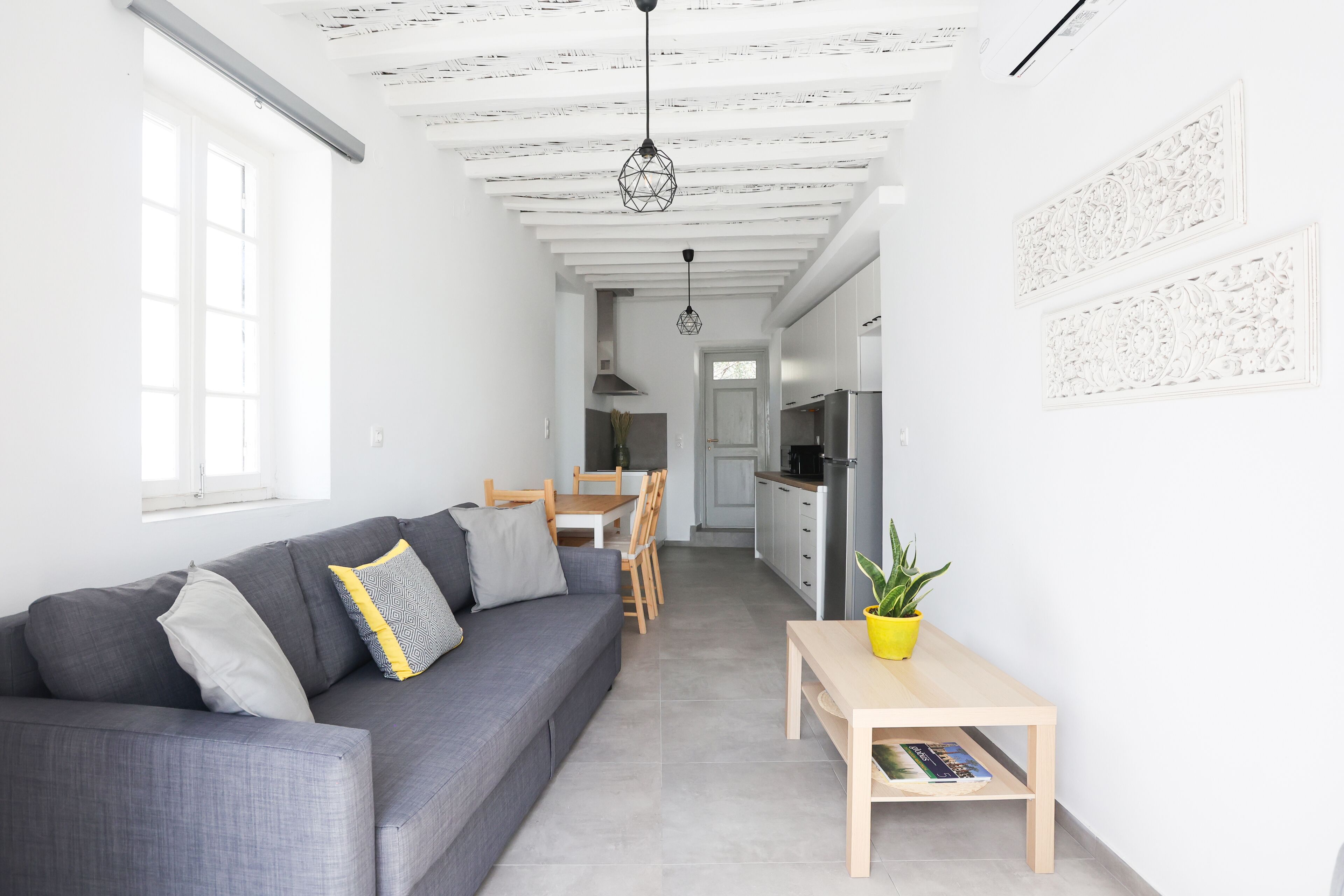 Deluxe-talo | Olohuone | Älytelevisio, Netflix, älykaiuttimet, suoratoistopalvelut