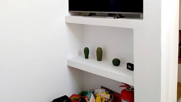 Hus Deluxe | Tv