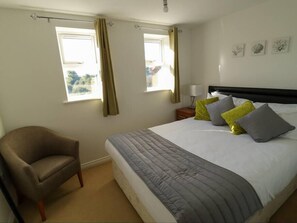 2 habitaciones, tabla de planchar con plancha y wifi gratis