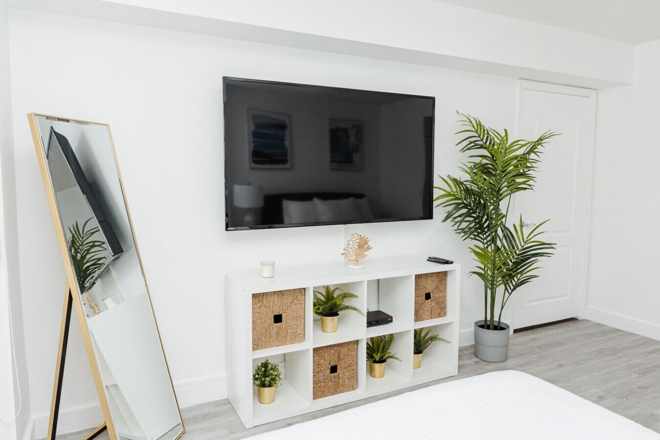 2 bedrooms, desk, iron/ironing board, free WiFi