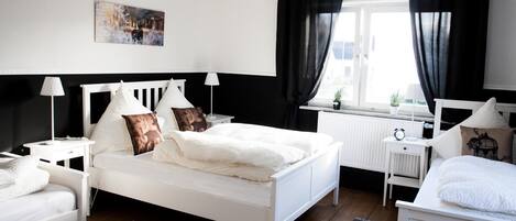 5 Schlafzimmer, Bügeleisen/Bügelbrett, WLAN, Bettwäsche
