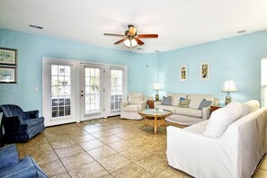 TV, DVD player, aparelho de som