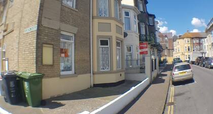 6 Berth, First Floor Flat, Glen Villa 5