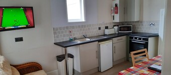 Glen Villa 5 Sleeps 6 Near Beach