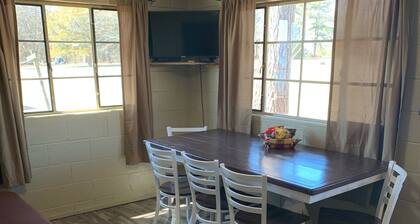 Remote Get Away! - Renovated 3 Bedroom Cabin on Bull Shoals Lake.