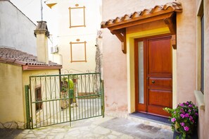 Property entrance - De Ajala - Family B&B de Charme (Laconi)