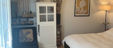 2 bedrooms, free WiFi, bed sheets, wheelchair access