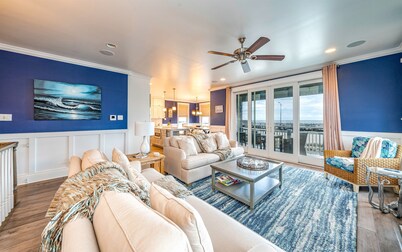 Oceanfront Luxury:5BR 4BA Home with Front Porch & Modern Comforts