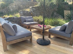 Terrace/patio - Pretty annex of the mas in the heart of the garrigue of Nîmes (Nimes)