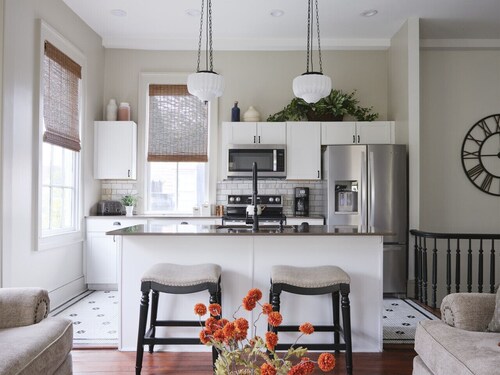 111 Waldburg street Beautifully Renovated Historic 5 bedroom 5 bath