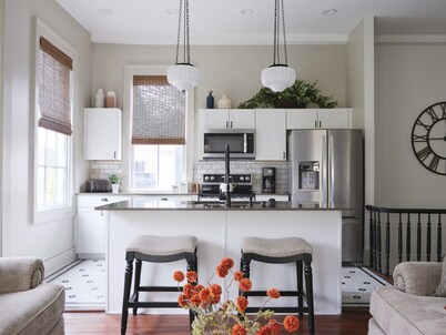 111 Waldburg street Beautifully Renovated Historic 5 bedroom 5 bath