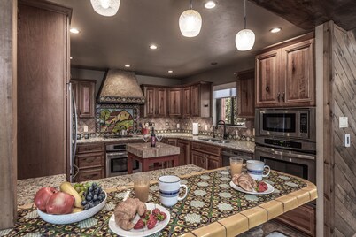  "Mountain Escape," Our cozy mountain home, Quiet Neighborhood