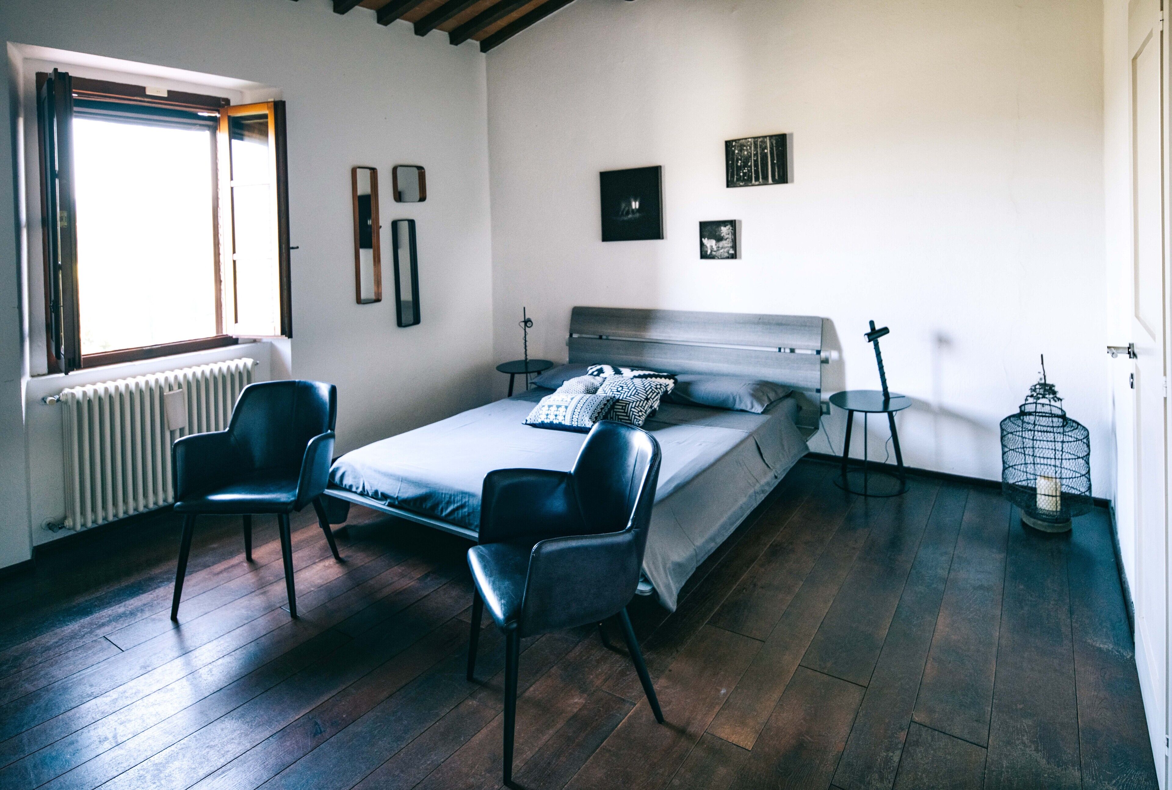 4 bedrooms, in-room safe, iron/ironing board, travel cot