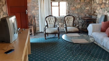 Casa de campo básica (chicago) | Área de sala de estar