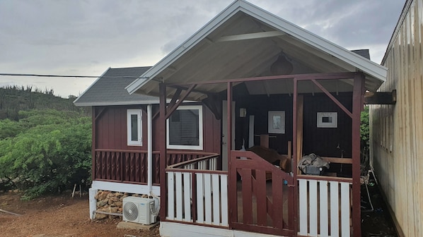 Exterior - NEW: Wine Cabin (Paradera)