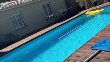 Piscine couverte, piscine extérieure