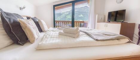 1 室のベッドルーム、WiFi、ベッドシーツ