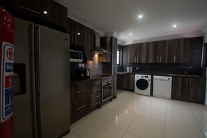 Private kitchen - WDC Aparthotel (Buea)