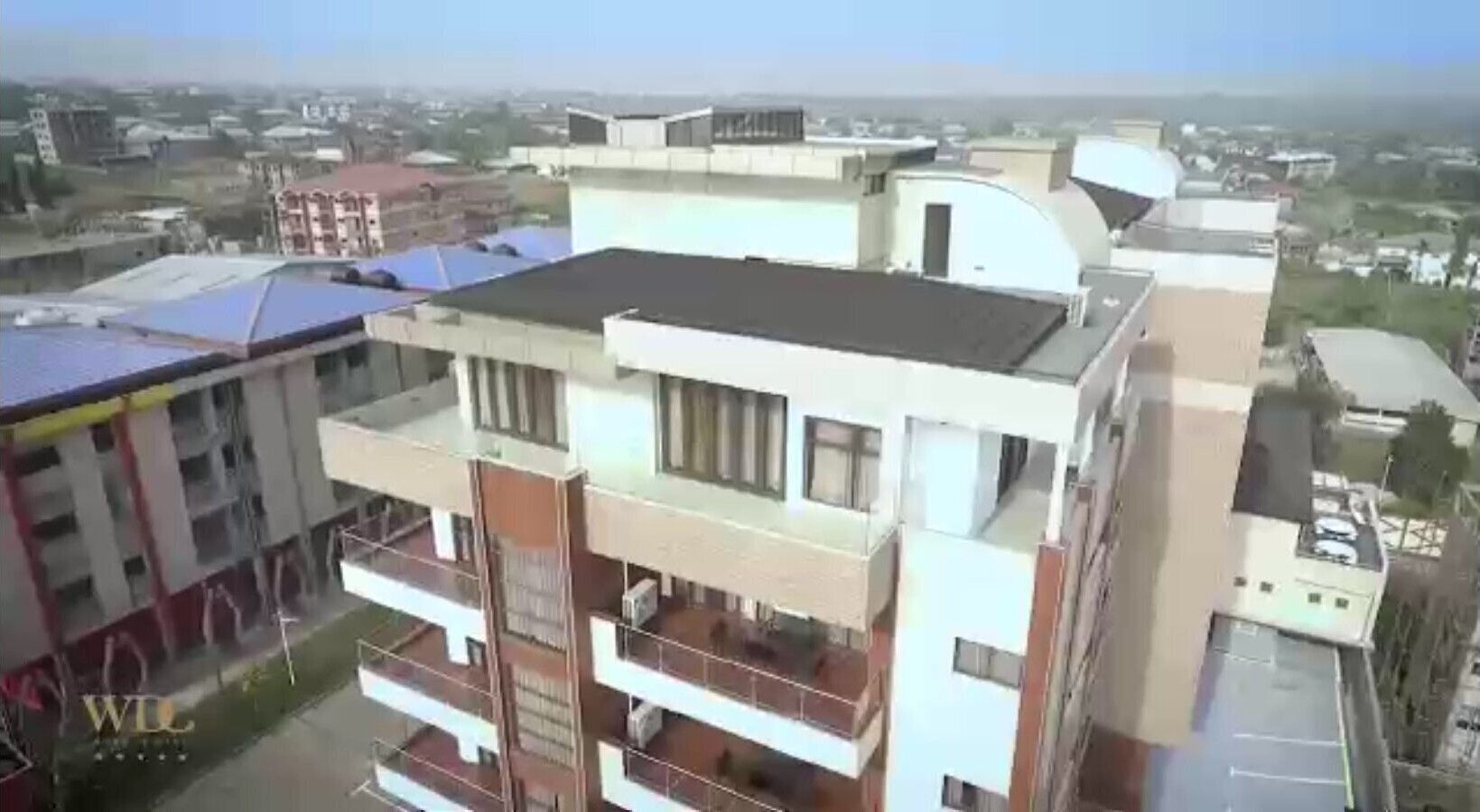 المنشأة من الخارج