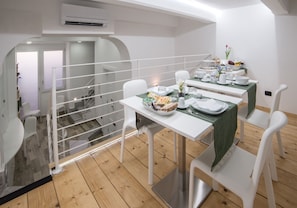 Desayuno bufé gratuito y diario