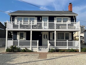 Exterior - 4 Houses to THE BEACH! Completely renovated Duplex- 1st Floor- WALK TO ALL! (Surf City)