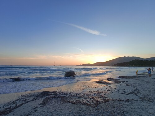 Delightful detached villa within walking distance of the sea