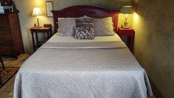 1 bedroom, bed sheets