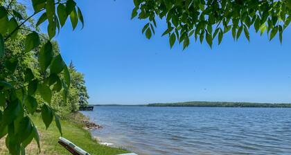 Cozy Vintage Cabin on Lake Pokegama & MTB Trails