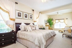 5 habitaciones, tabla de planchar con plancha y cuna de viaje 