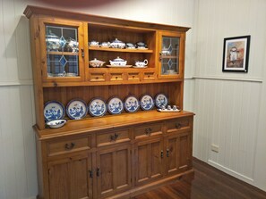 Interior - At the Centre of Gallery Walk, Tamborine Mountain (Eagle Heights)