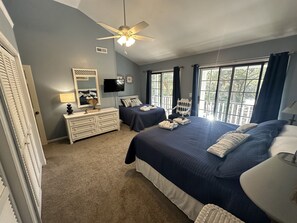 4 bedrooms, iron/ironing board, free WiFi, bed sheets