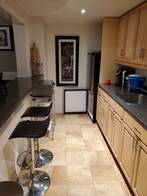 Fridge, microwave, oven, coffee/tea maker