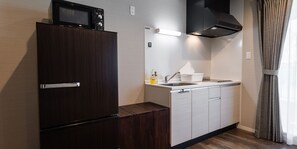 Kondominium Desain, 3 kamar tidur, Bebas Asap Rokok | Dapur pribadi | Lemari es besar, microwave, ketel listrik, dan penanak nasi