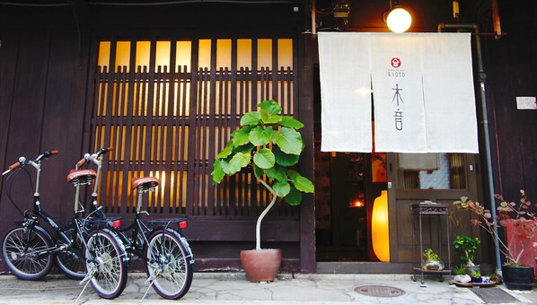 บริเวณภายนอก