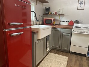 Fridge, microwave, oven, stovetop - Little Bear Cottage-3 blocks from the lake! (Russells Point)