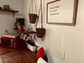 Interior - Little Bear Cottage-3 blocks from the lake! (Russells Point)