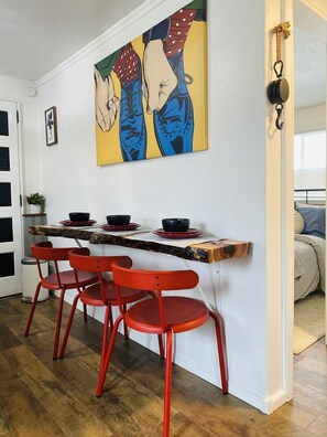 Dining - Little Bear Cottage-3 blocks from the lake! (Russells Point)