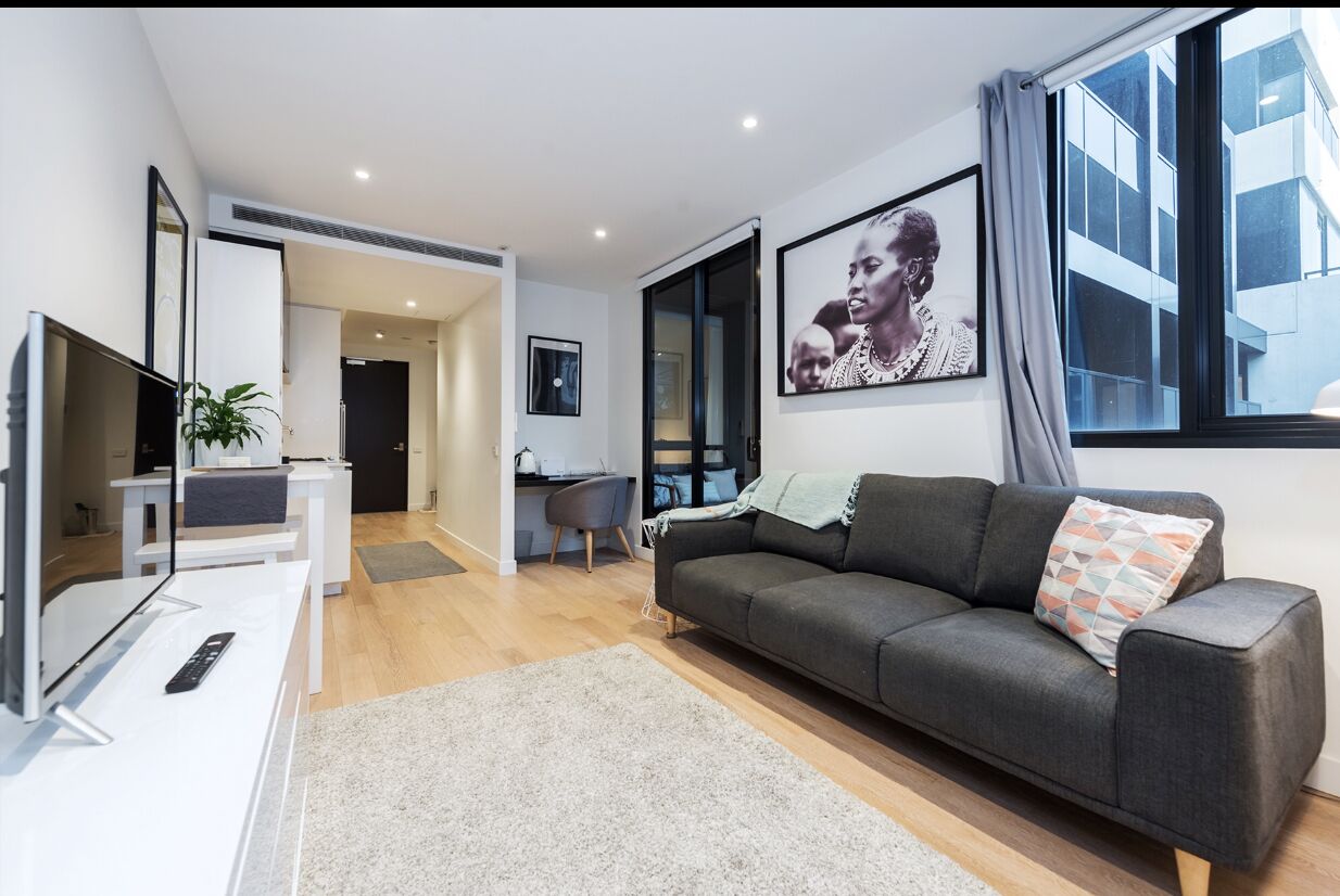 Exclusive 1 Bed Apartment IN BEST LOCATION 