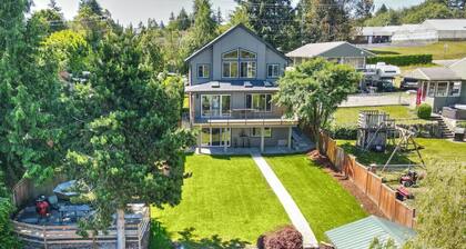 Star Lake Waterfront Estate
