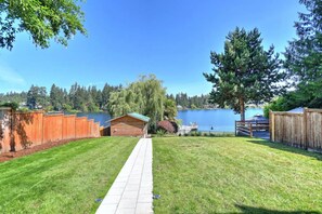Property grounds - Star Lake Waterfront Estate (Auburn)